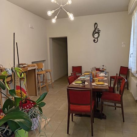 Il Trovatore Rooms Парма Экстерьер фото